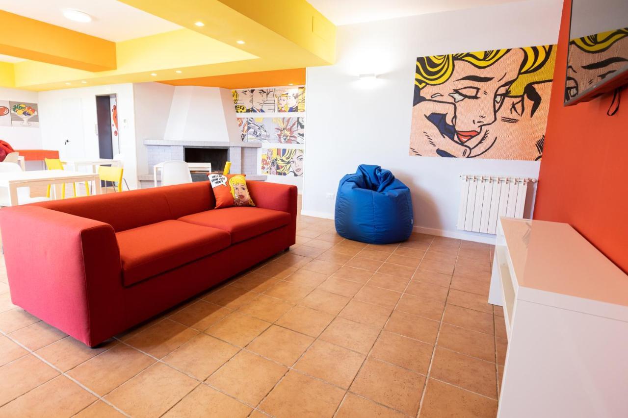 Valmontone Travel Rooms Buitenkant foto